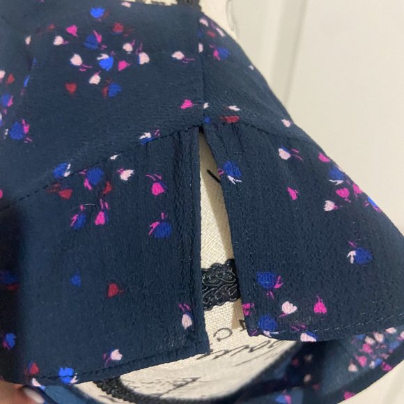 joe fresh navy blue blouse with cutouts - Picture 3 of 5